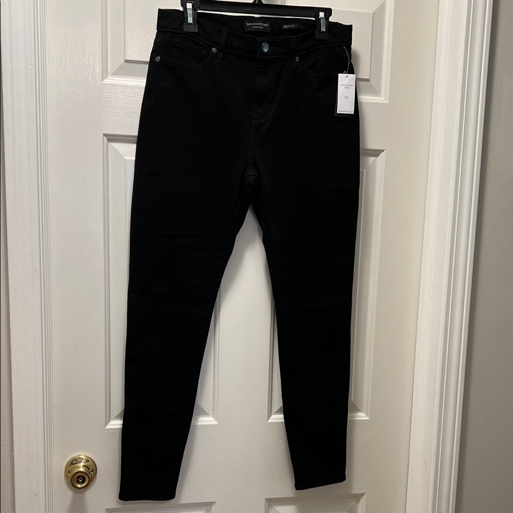 Black Women’s Skinny Jeans